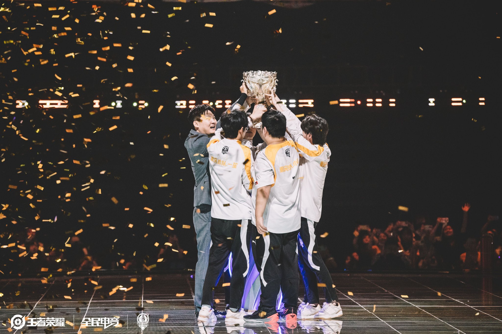 更是让他在 更是让他在