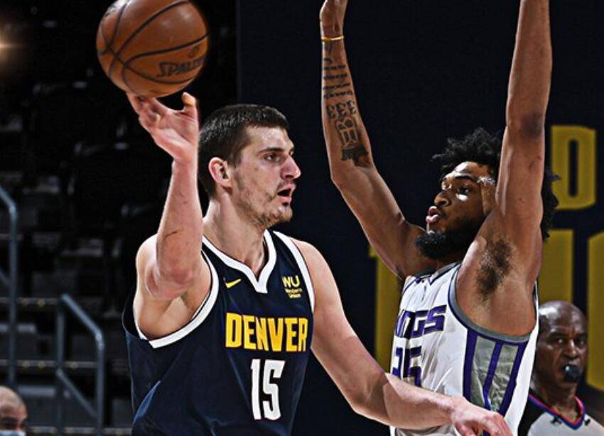 级球员间的 级球员间的