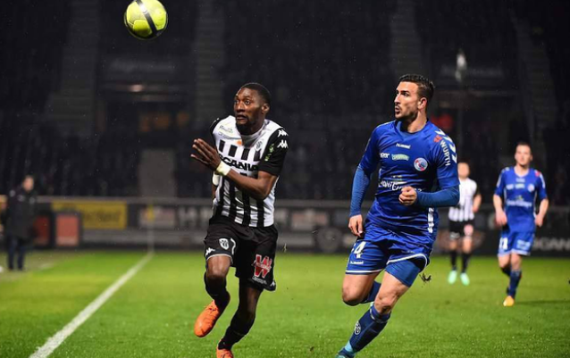 秀大会上被 秀大会上被