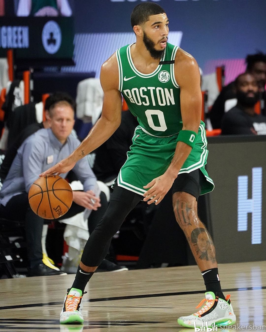 维持估值锚 维持估值锚