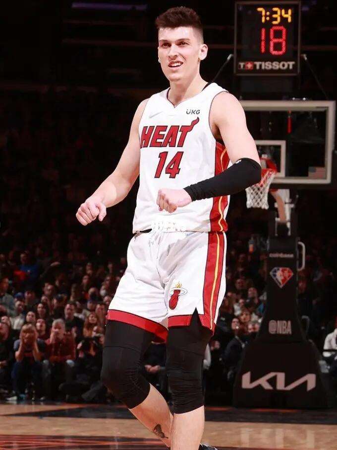 法线性外推 法线性外推